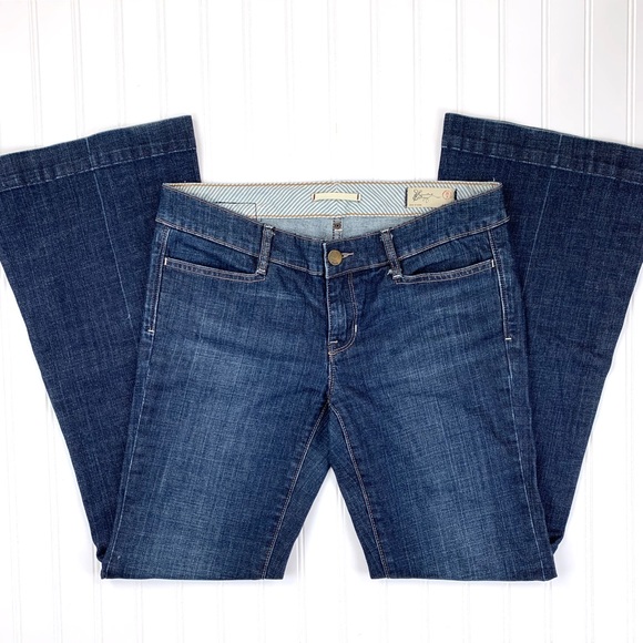 gap in back of jeans